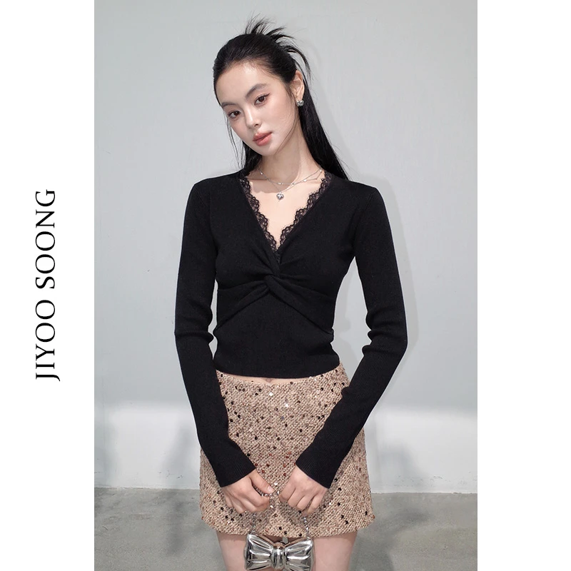 JIYOOSOONG | 法式蕾丝V领扭结长袖针织衫毛衣