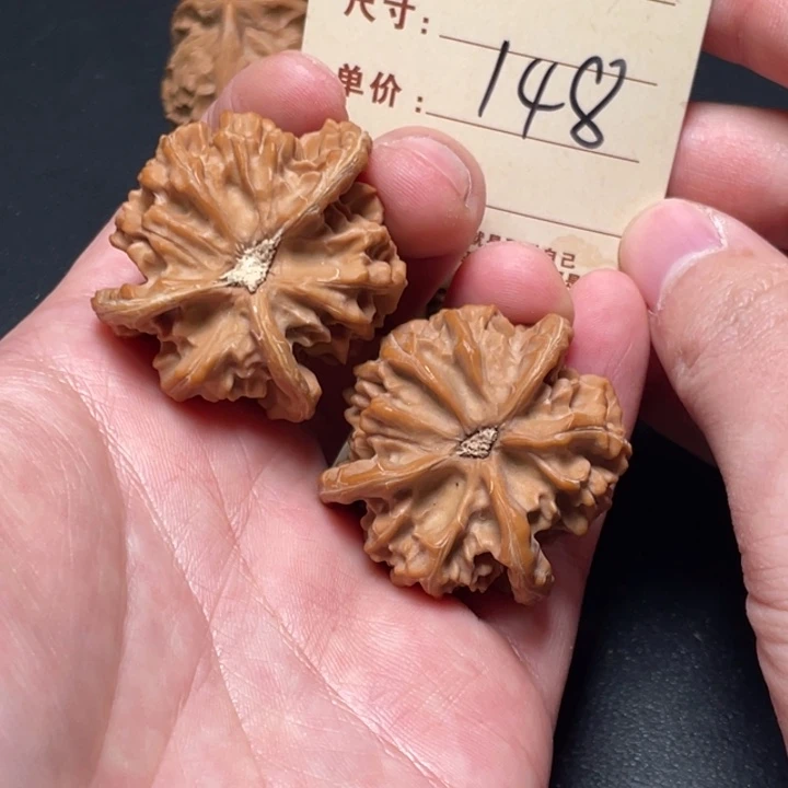 文玩核桃把件三棱40尺全品白茬148