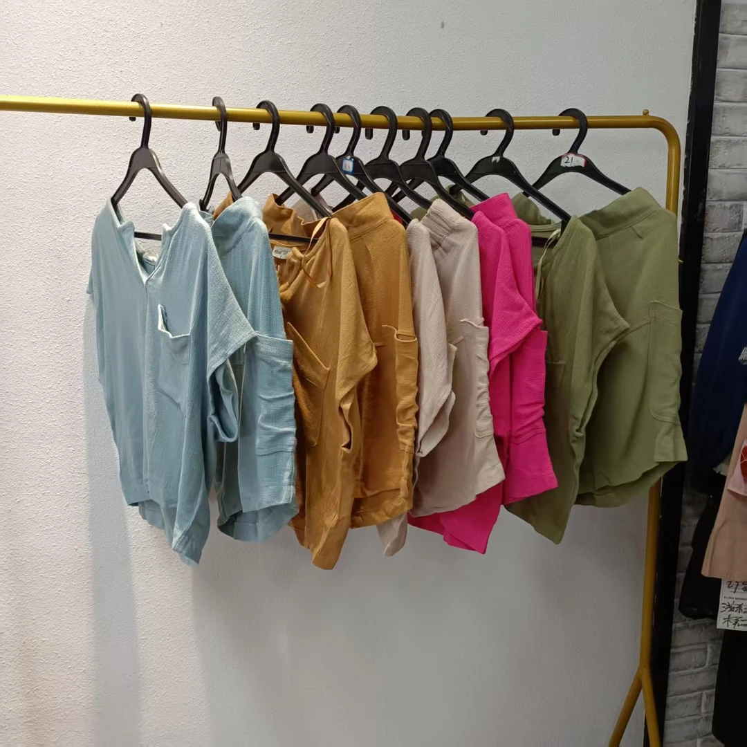 唯琳剪标   4仓T6-1-11436款   45亚麻不规则休闲套装