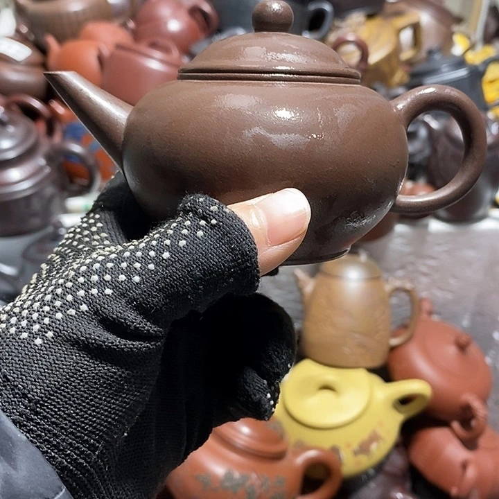 紫砂茶壶微瑕微笑