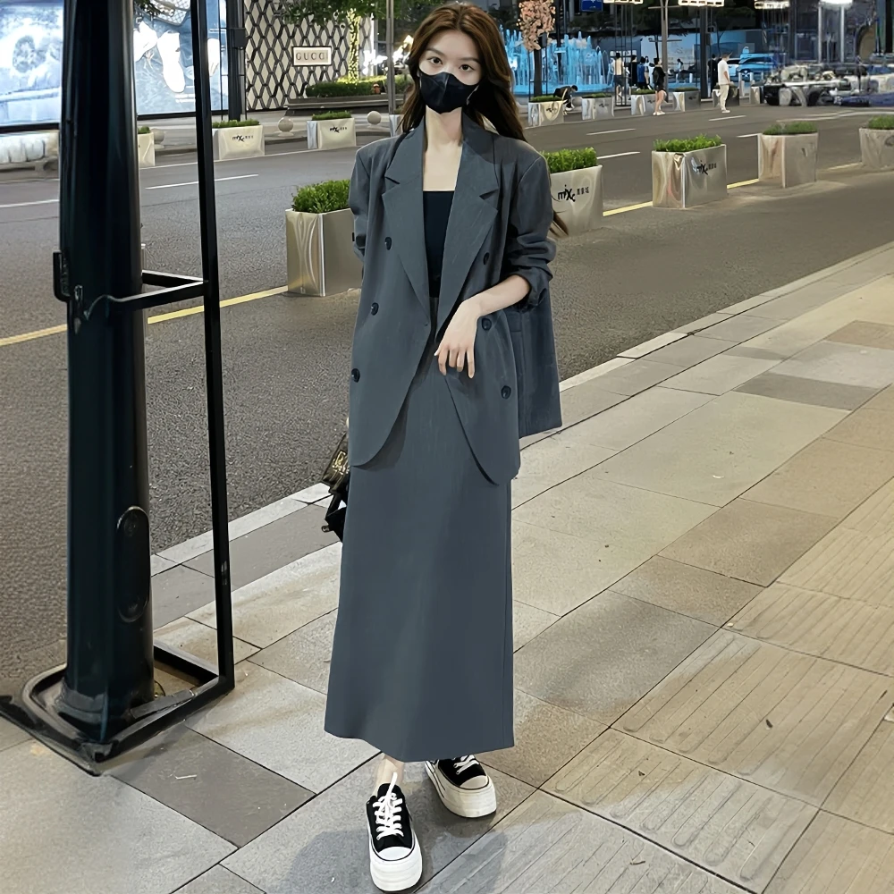 赫本风时尚西装套装女士设计感外套秋季新款半身裙西服显瘦两件套