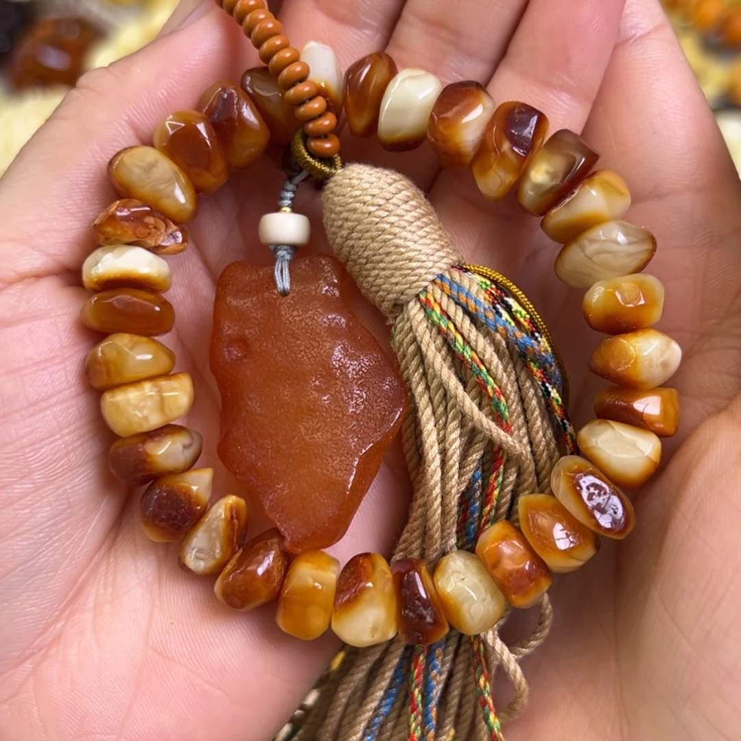 未镶嵌蜜蜡裸石蜜蜡