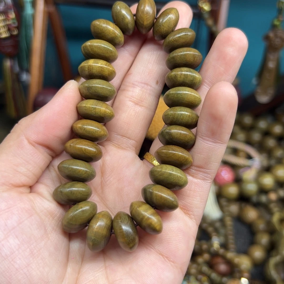 无事牌维腊木（绿檀）