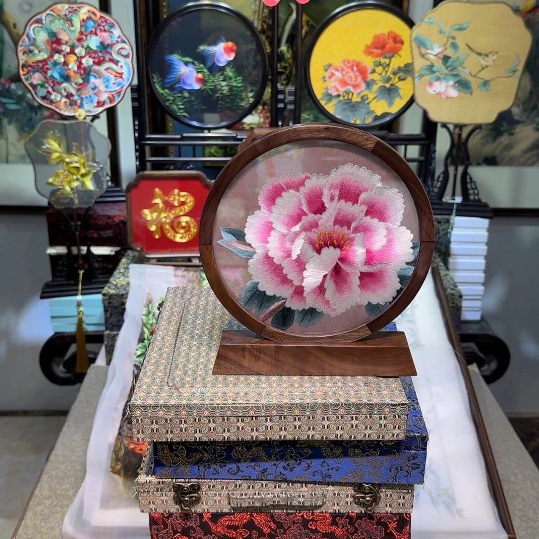 刺绣刺绣工艺精湛