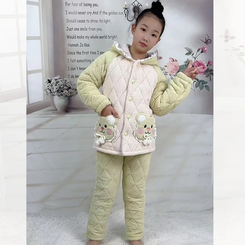 儿童法兰绒睡衣家居服冬季加绒加厚女童珊瑚三层夹棉保暖套装88