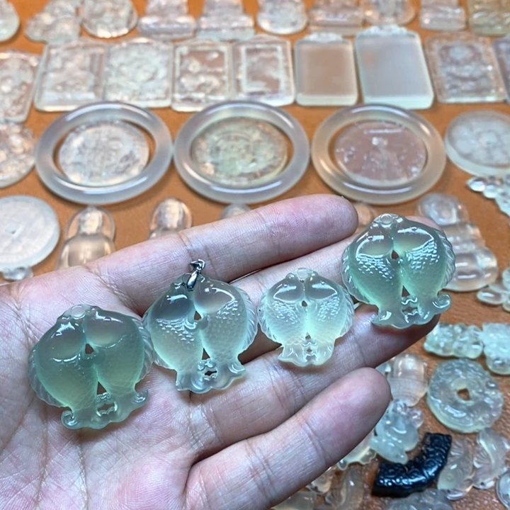 蛇纹石玉未镶嵌吊坠(赠链)
