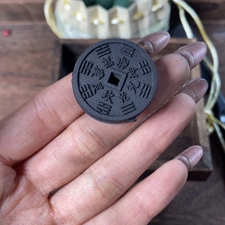 泥塑黑龙涎山鬼钱合香牌