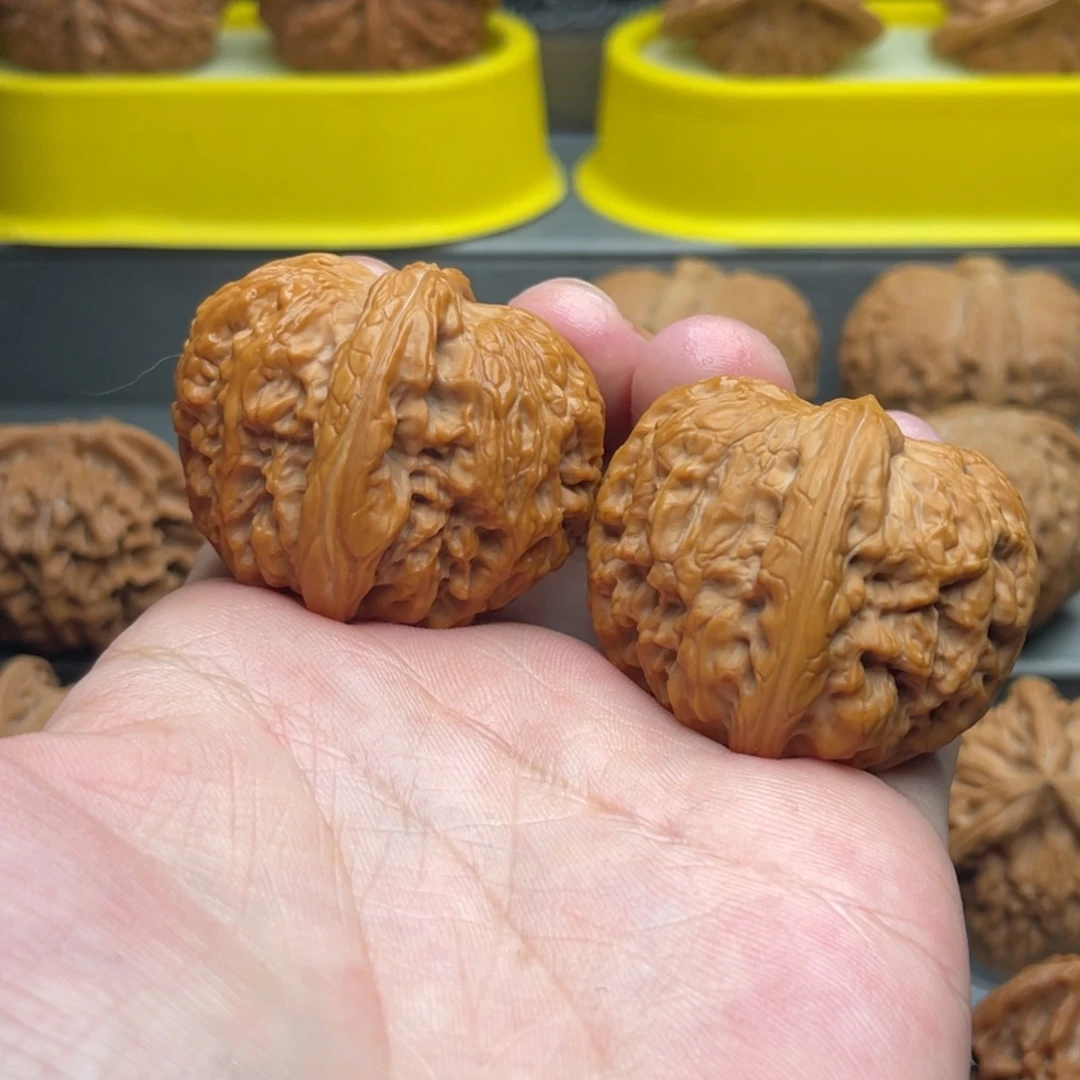 *****文玩核桃把件42元宝