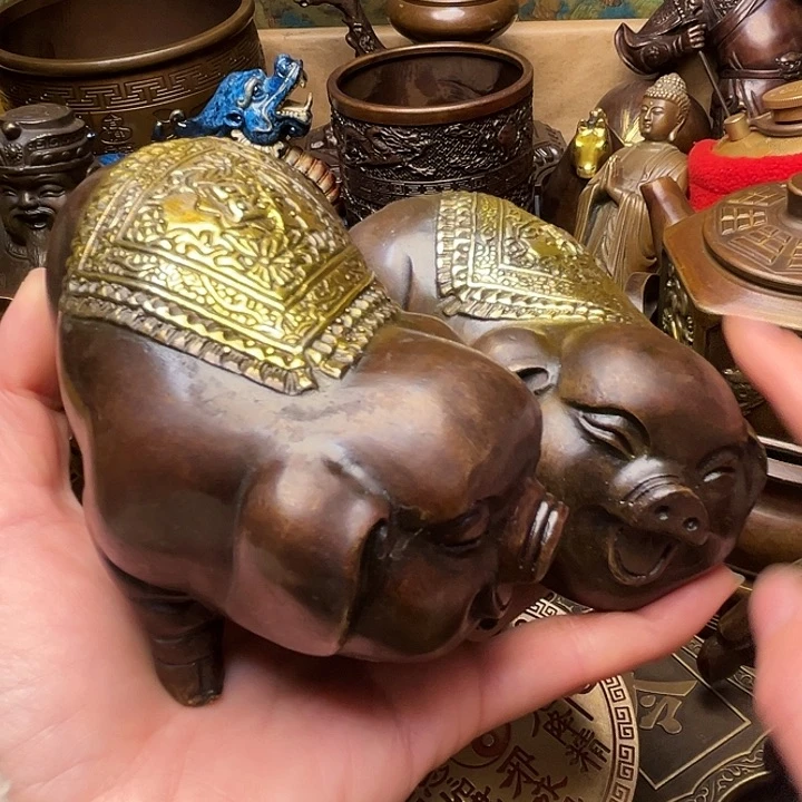 精美铜器批发档口