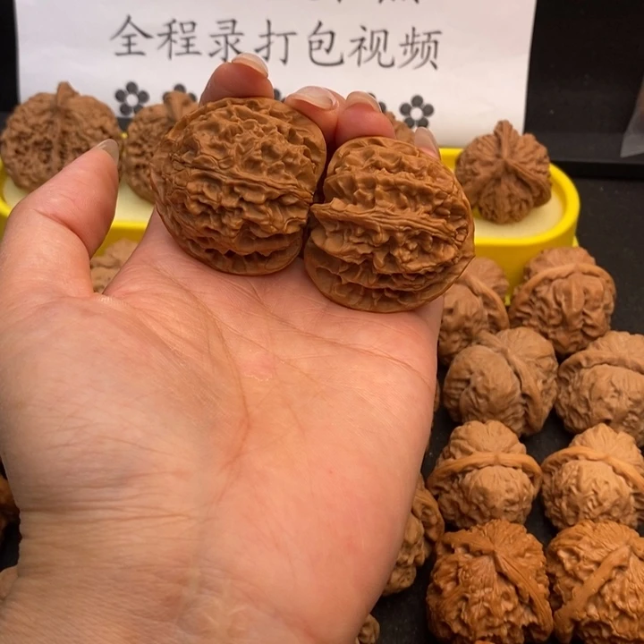 文玩把件苹果园狮子头