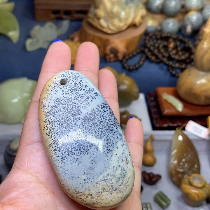 岫岩河磨玉（透闪石质玉）手把未镶嵌