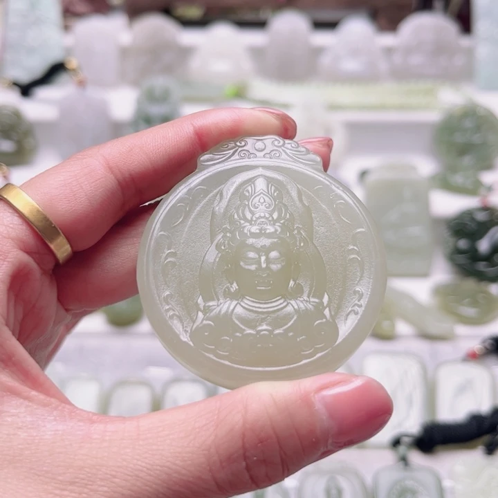 和田玉未镶嵌颈饰