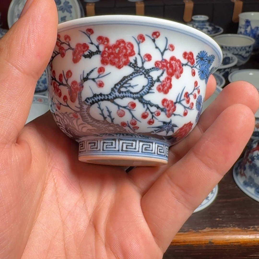 钢***贸摆件柴窑青花釉里红松竹梅