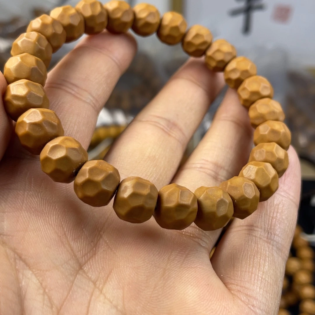 猴头核桃吊坠嗯、没事