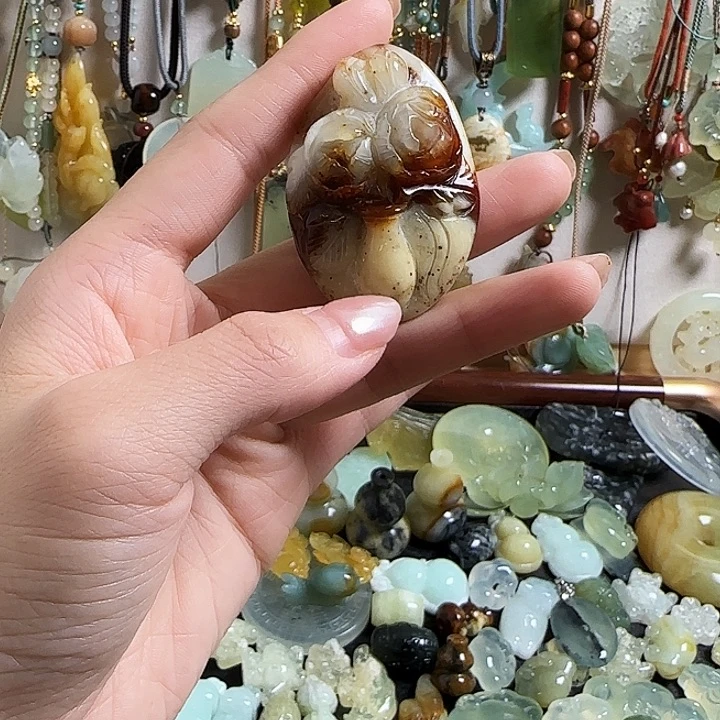 蛇纹石玉合金颈饰