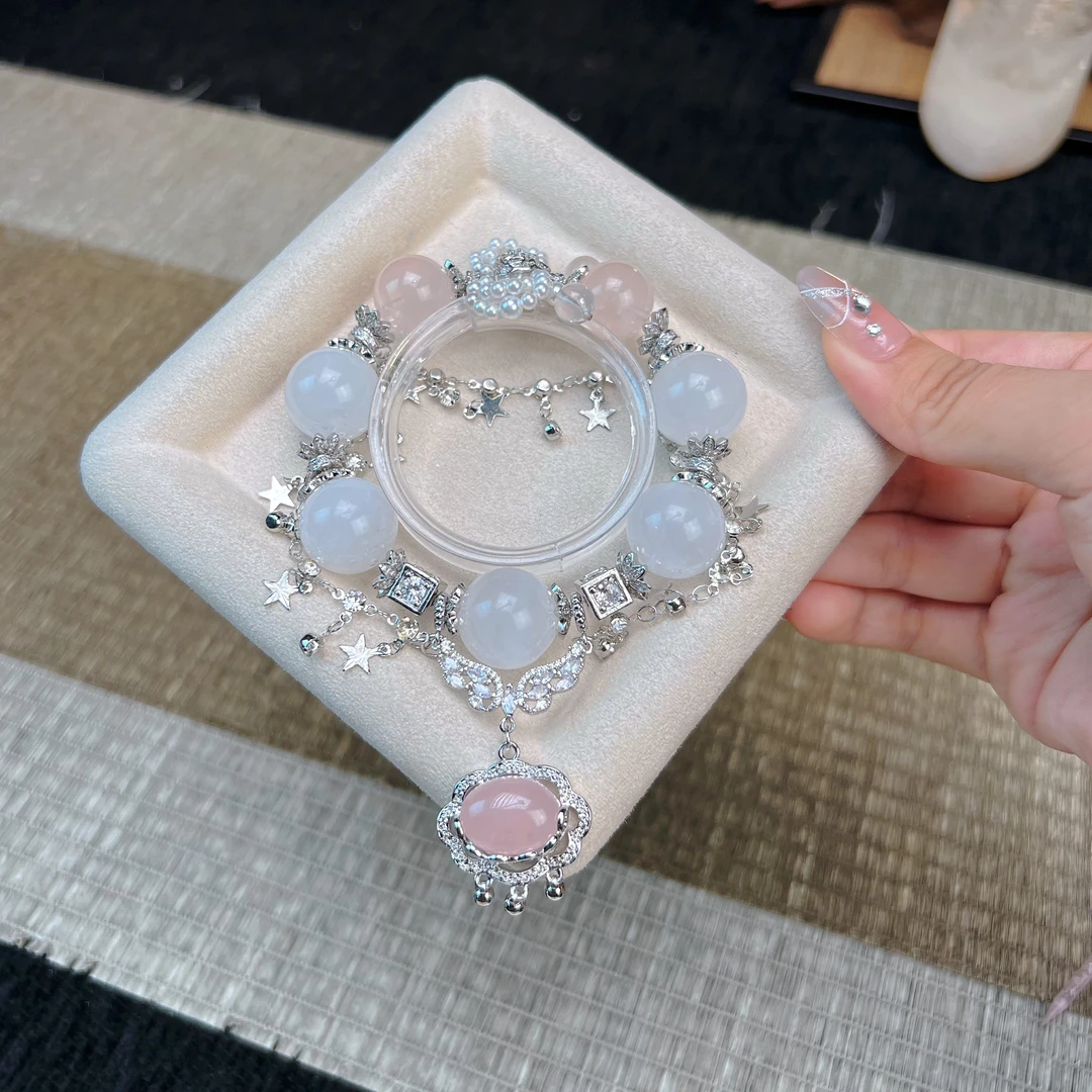 【甜花酪】粉水奶白晶蝴蝶结1067手链 多样性发其一 拍两单