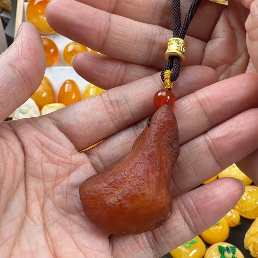 蜜蜡未镶嵌颈饰蜜蜡