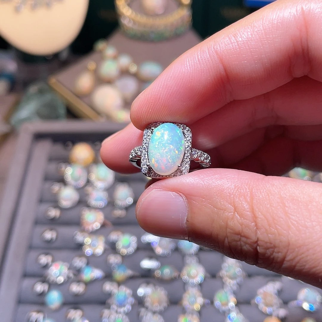 银S925镶嵌欧泊戒指）曹***?