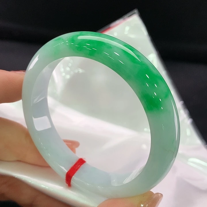 翡翠手镯未镶嵌正圈52-53