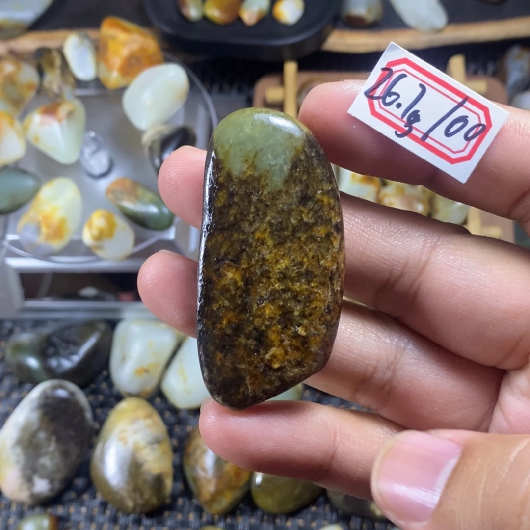 和田玉（糖玉）未镶嵌挂件