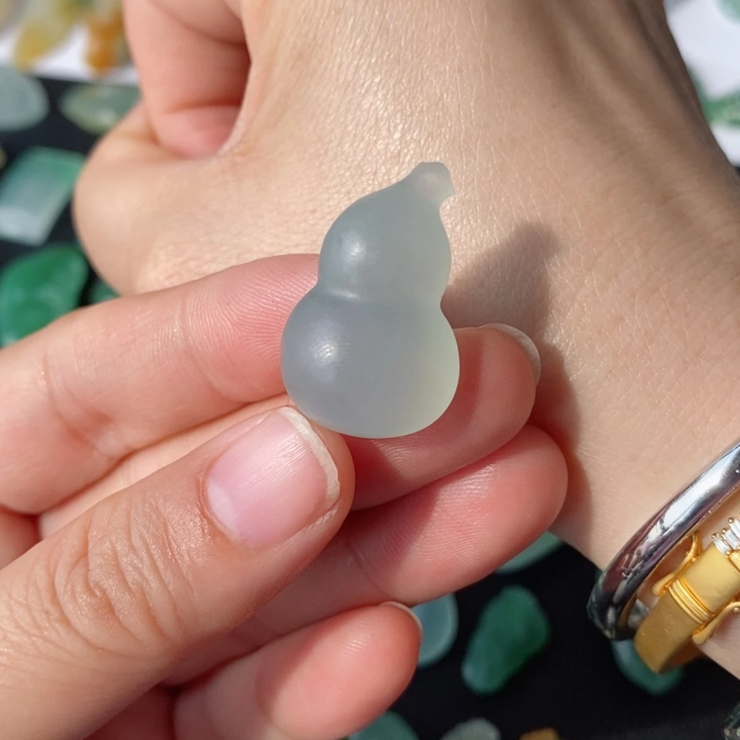 定制翡翠未镶嵌葫芦