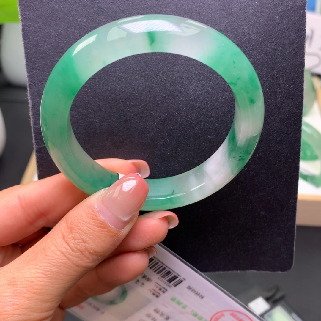 石英质玉（非洲翠）未镶嵌手镯5556冰飘花