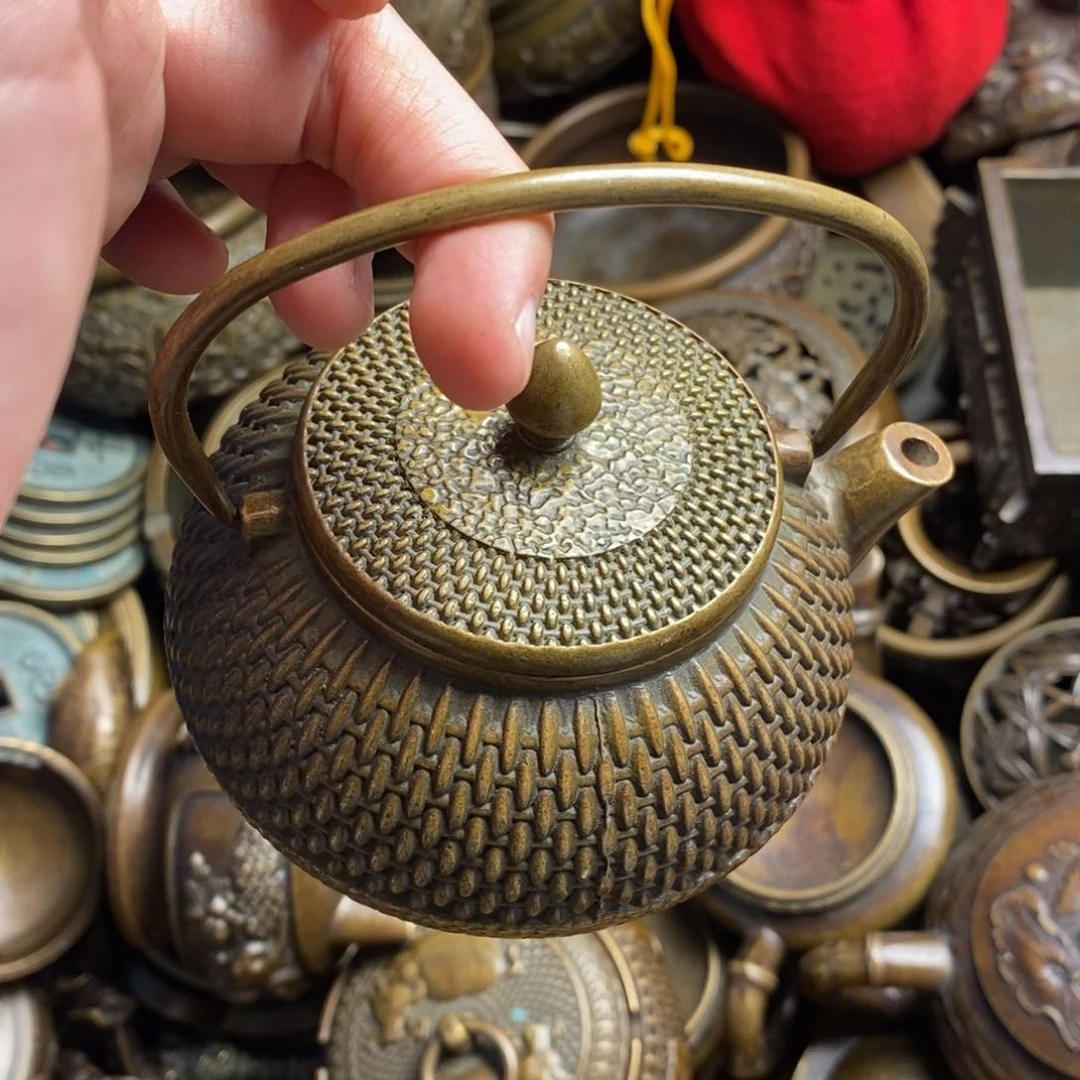 精美铜器做工精良