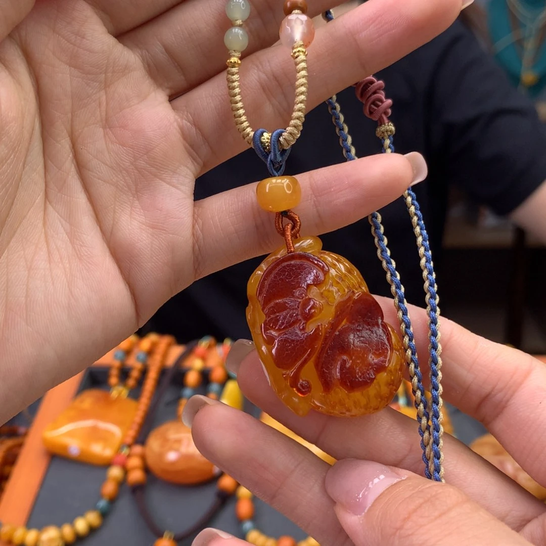 未镶嵌颈饰蜜蜡天然