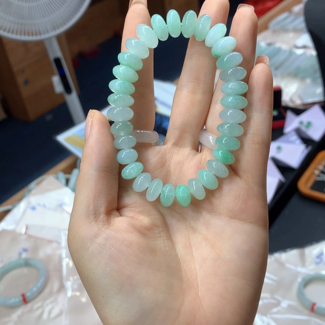 未镶嵌手链翡翠小*咪买断