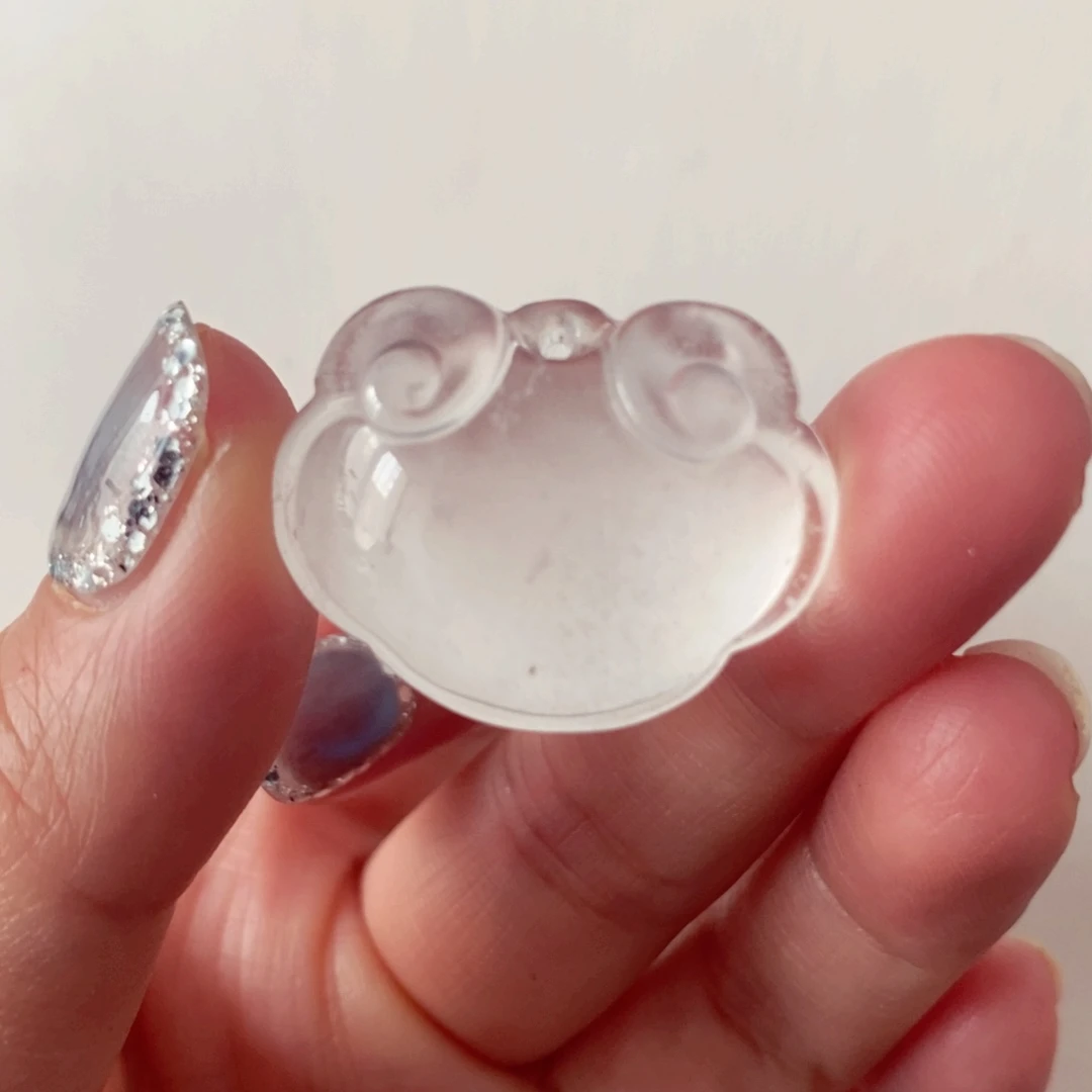 石英质玉未镶嵌颈饰