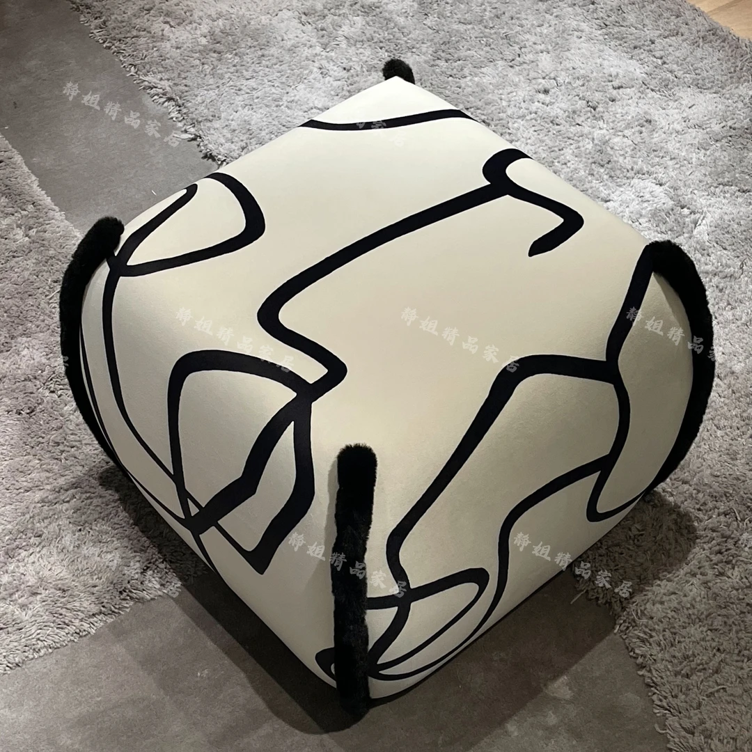 创意轻奢实用脚凳梳妆凳条纹几何线条艺术方墩