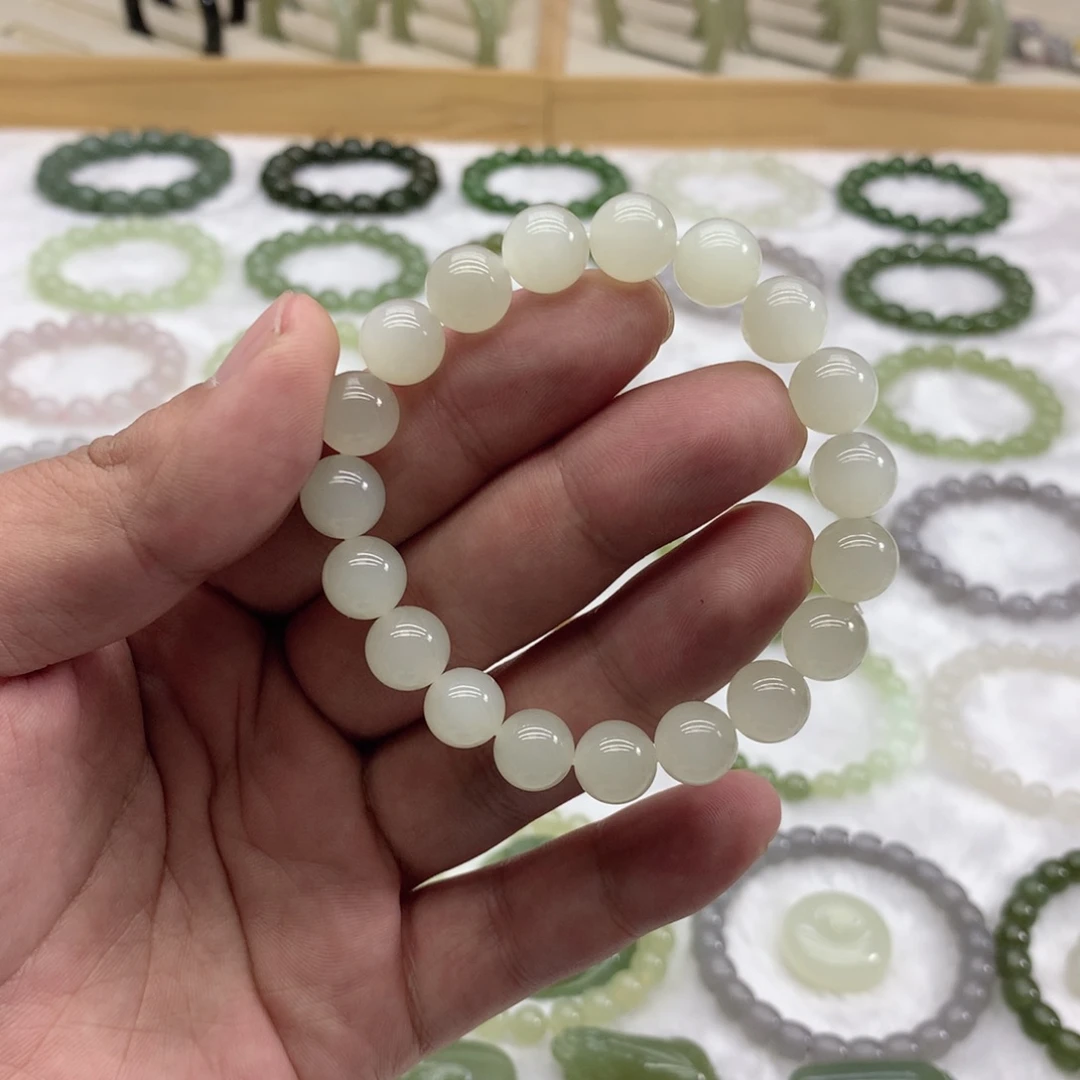 和田玉未镶嵌手串（白玉9.8）