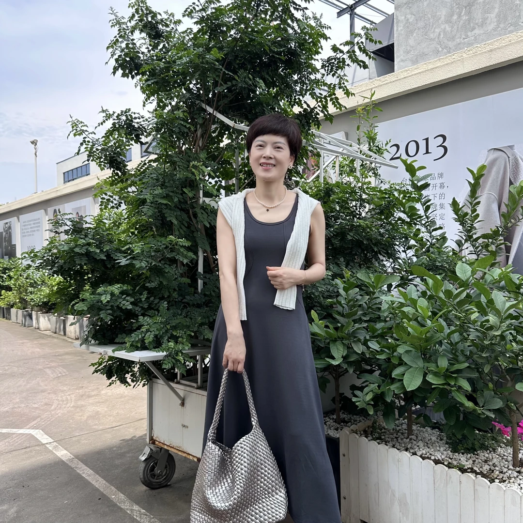 长裙无袖吊带遮副乳连衣裙内搭法式黑色夏季宽松腰显瘦气质