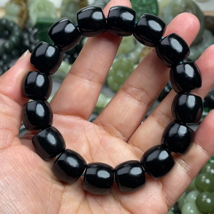 和田玉未镶嵌手串