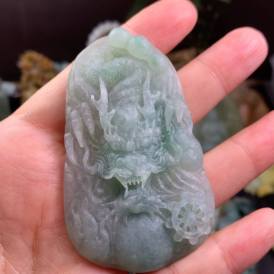 定制翡翠未镶嵌龙