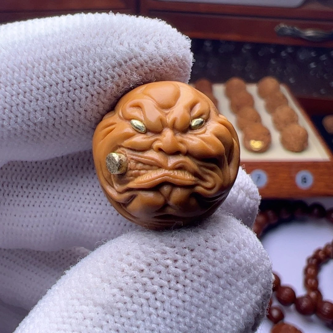 猴头核桃吊坠精工满镶嵌烟鬼新18左右