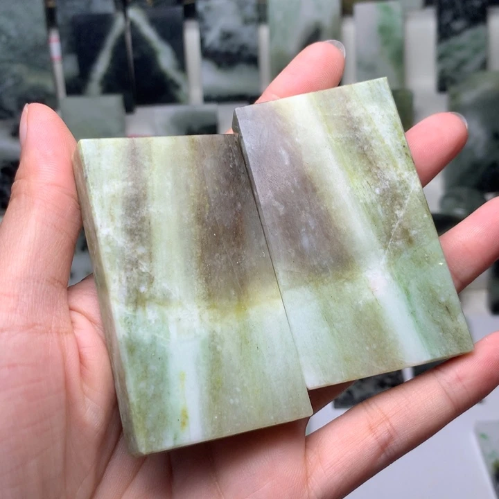 独山玉未镶嵌颈饰风***：
