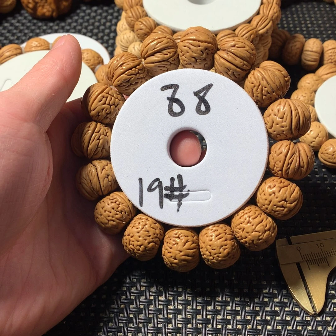 麒***麟桃核手串19号链接，