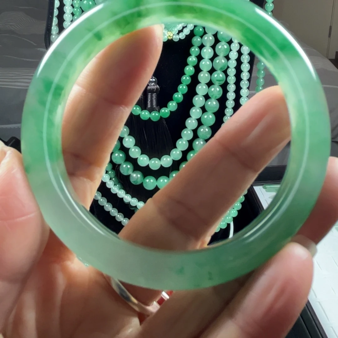 石英质玉手镯合金