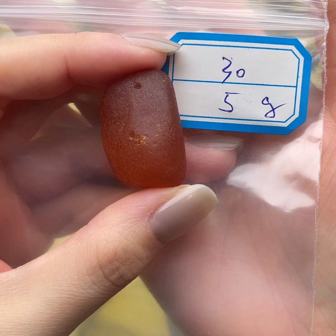 琥珀未镶嵌裸石蜜蜡原石鸽