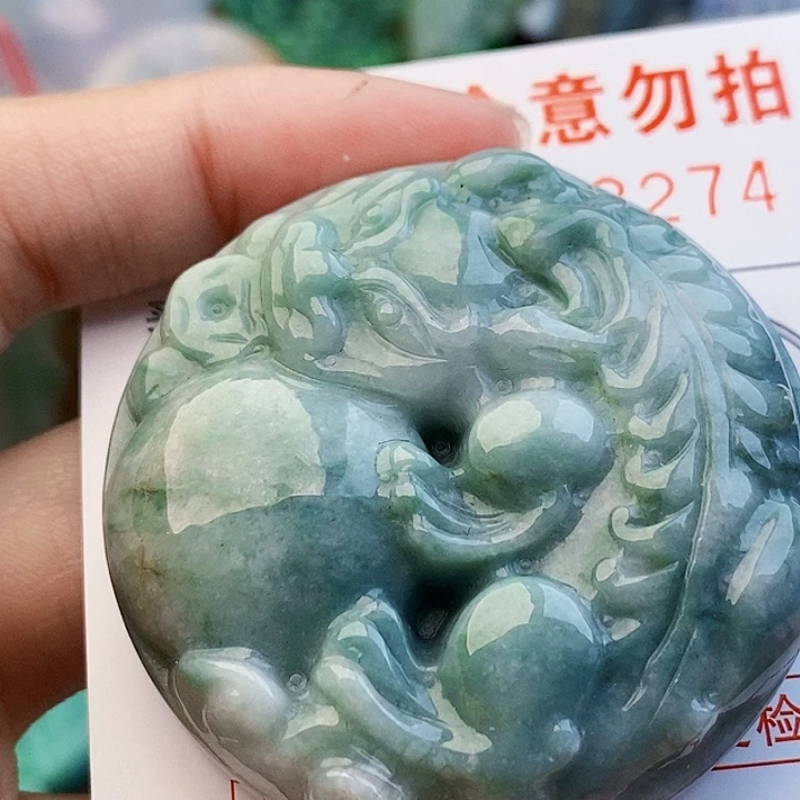 吊坠(不含链)未镶嵌翡翠