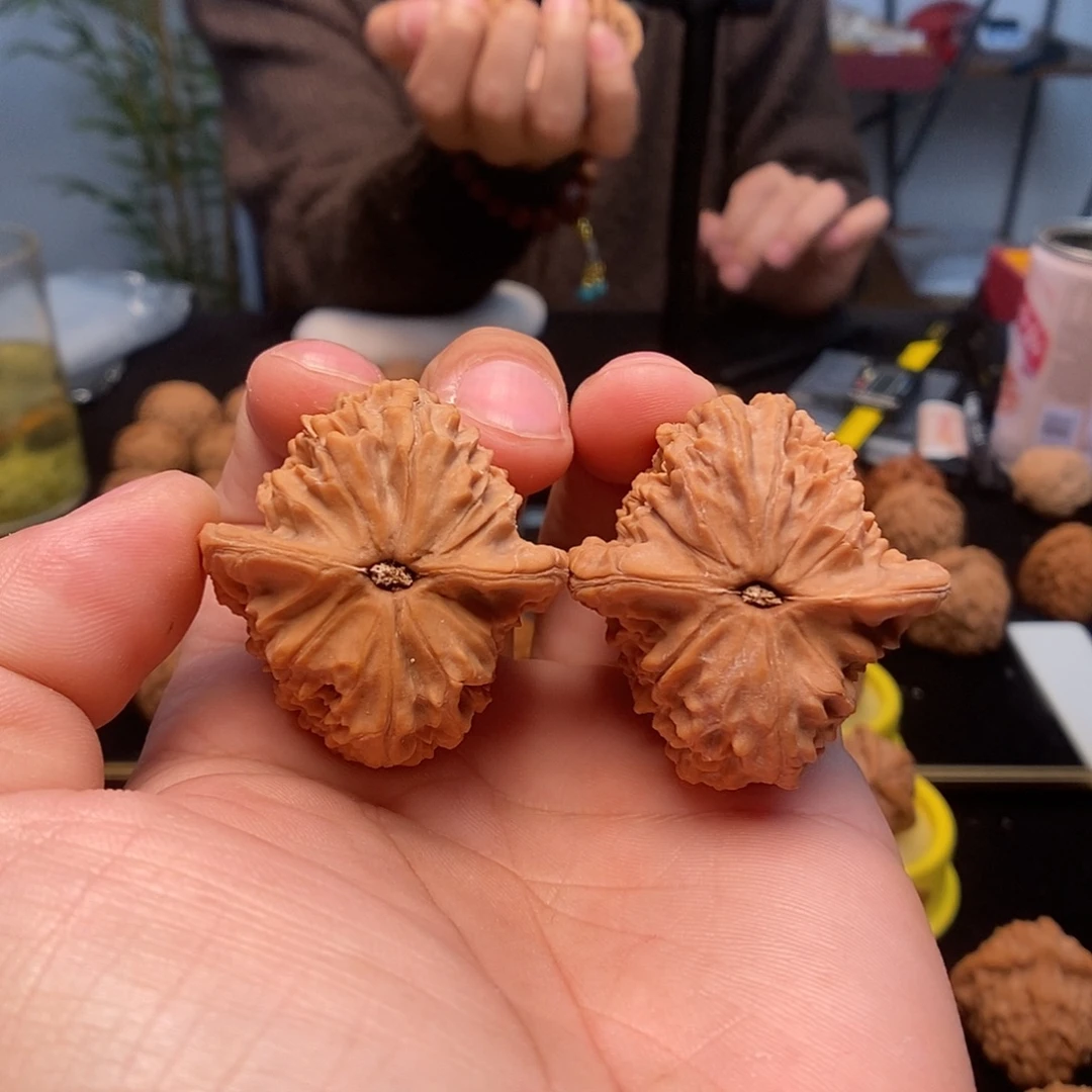 吊坠文玩核桃马老四40