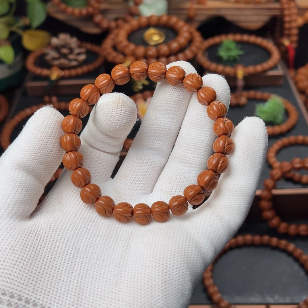 吊坠桃核志*10野生精品玉龙脊