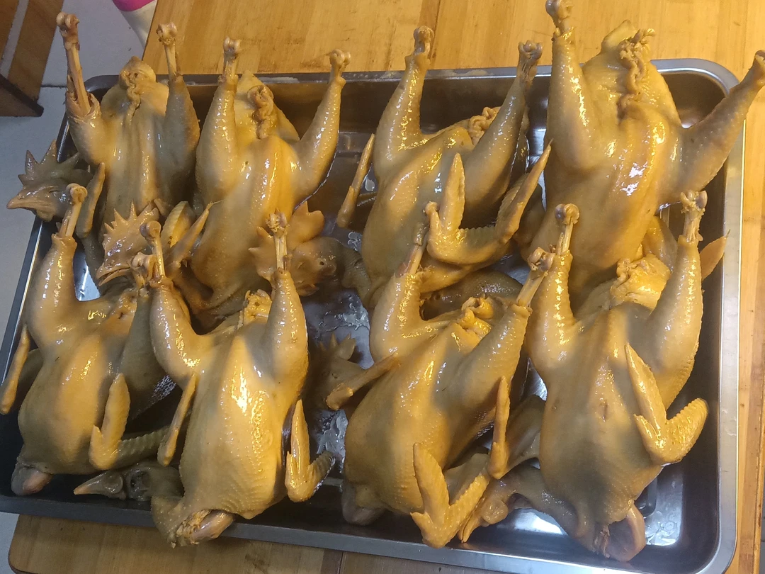 桶子鸡一整只 鸡肉整鸡