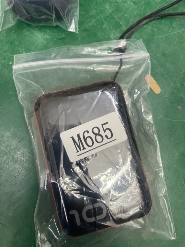 9新  捡漏 倍思充电宝 1W毫安 编号m685