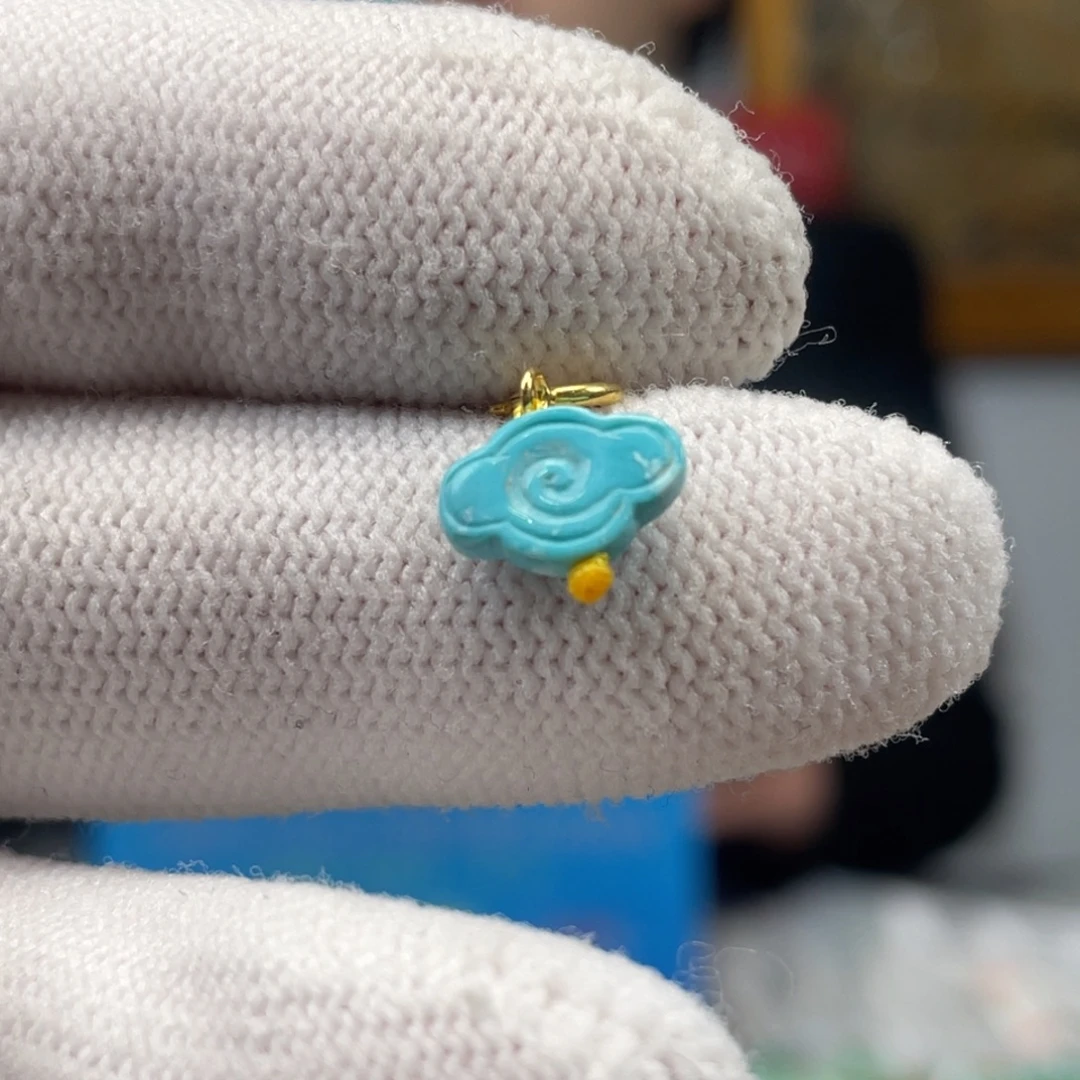 绿松石未镶嵌挂件