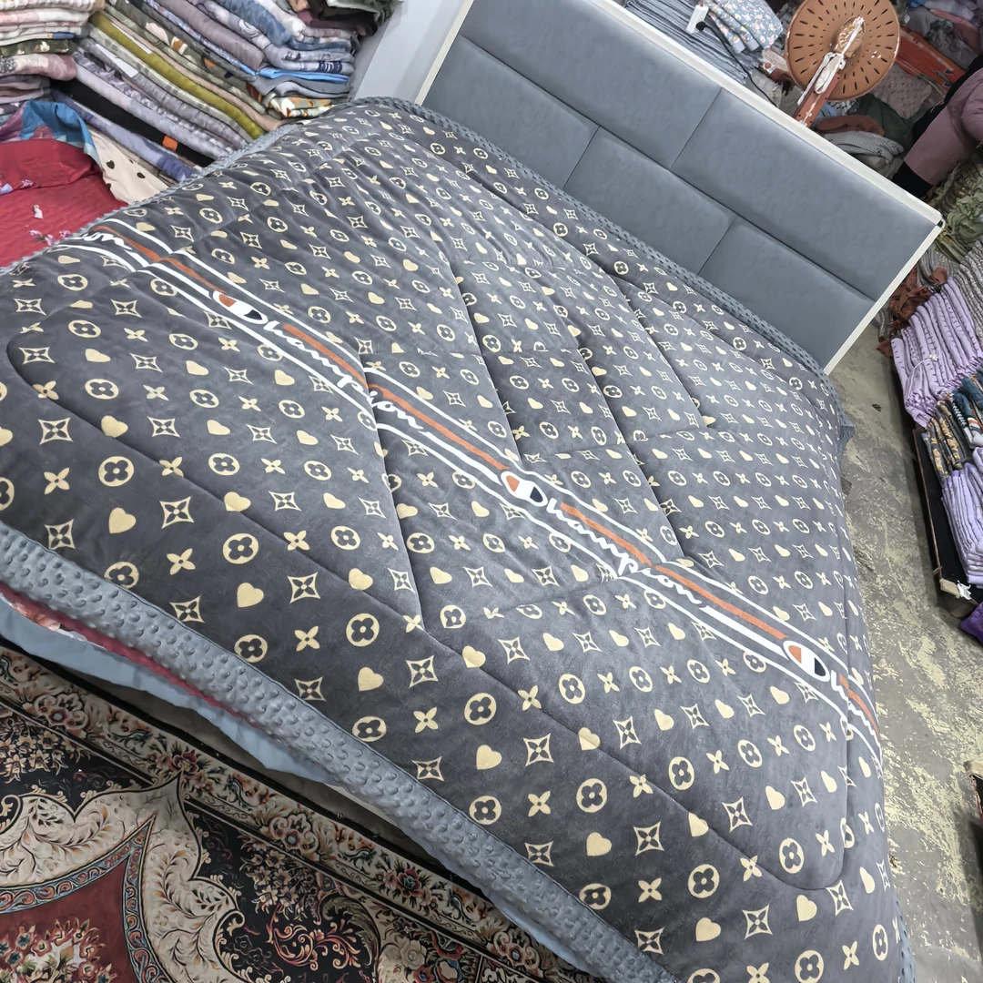 牛奶绒豆豆被（新派四叶草）2米✕2.3米