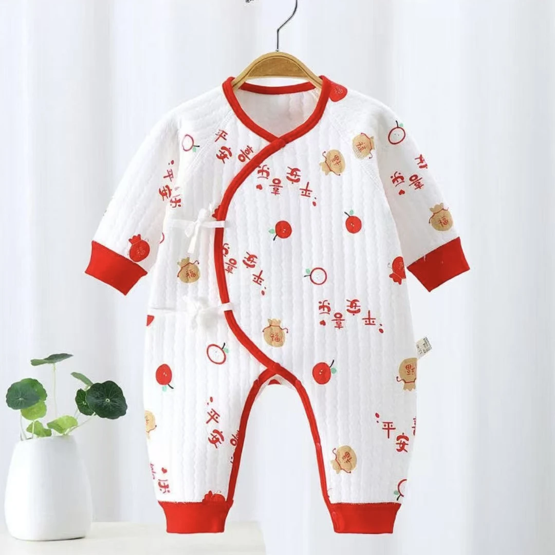新生儿秋冬保暖连体衣纯棉无骨婴儿睡衣宝宝冬季哈衣