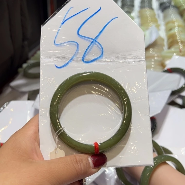 和田玉（糖玉）手镯未镶嵌淸*