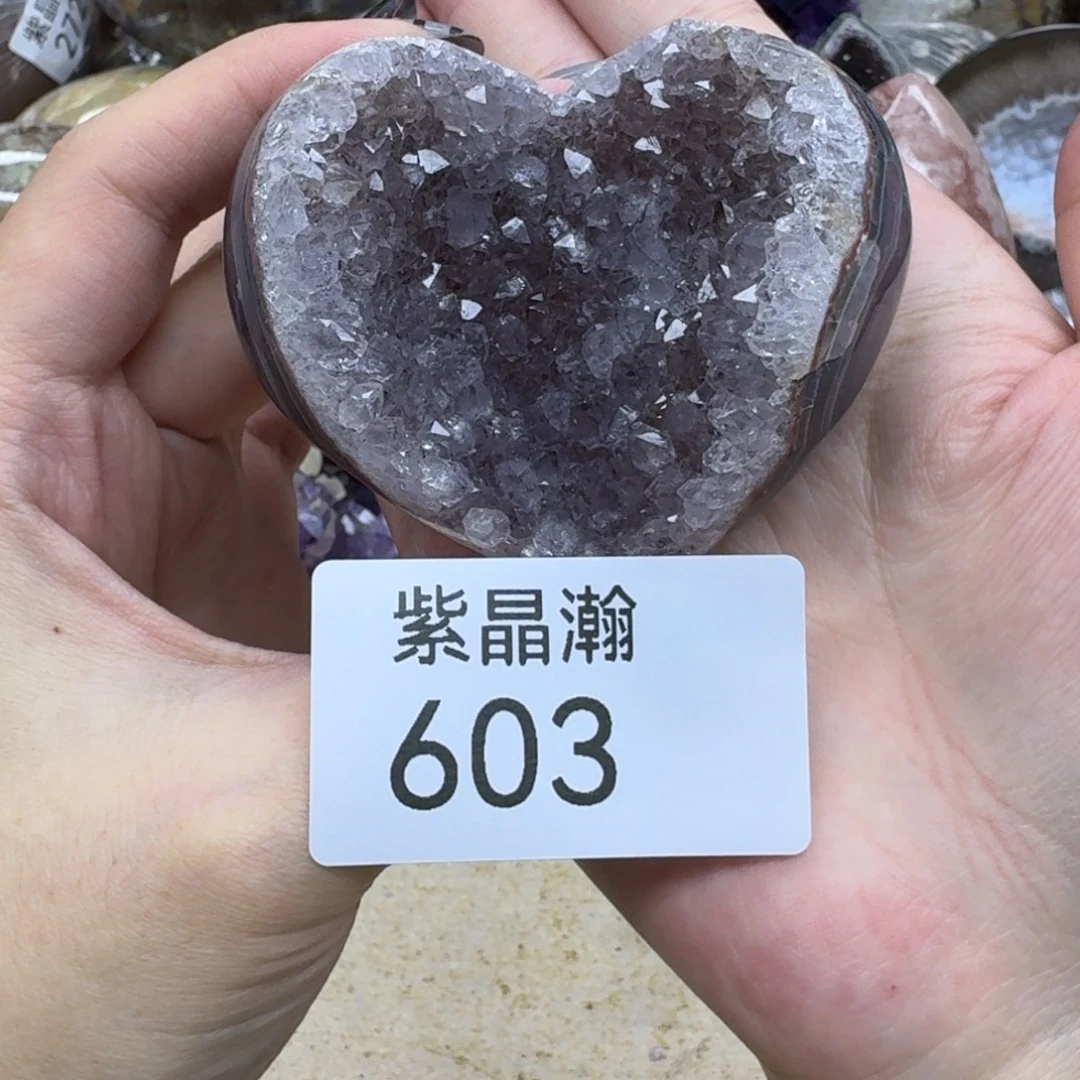 未镶嵌水晶大型摆件（非配饰）